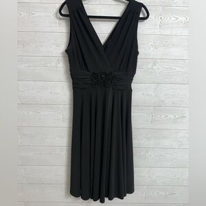 Ronnie Nicole Women’s Black Sleeveless cocktail Midi Dress. Size 10